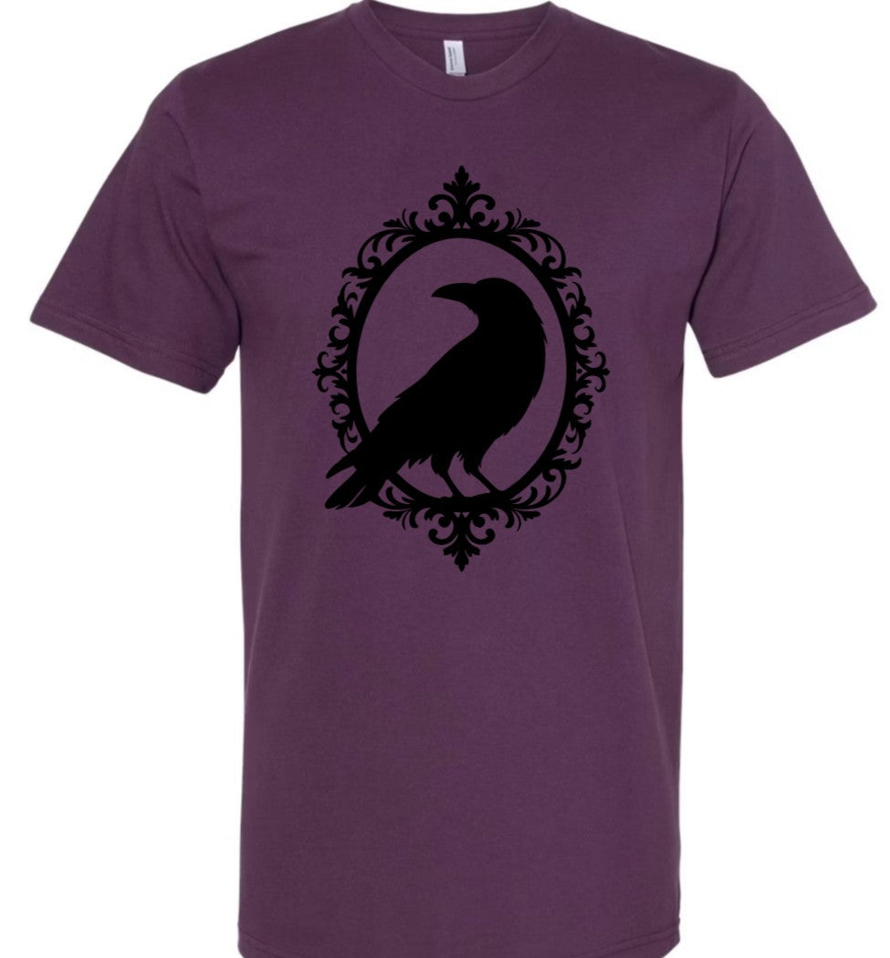 Framed Raven - PLUM - T-Shirt
