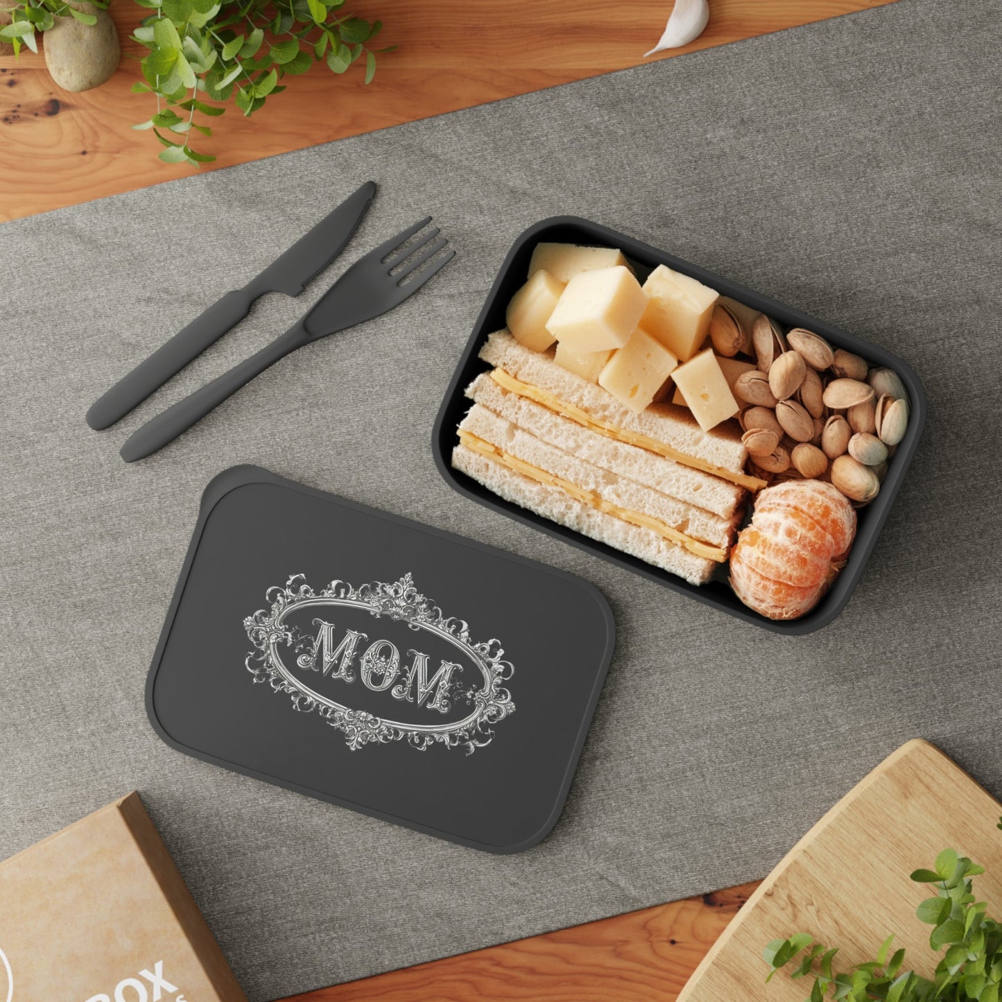 Fancy Mom Bento Box with Band and Utensils