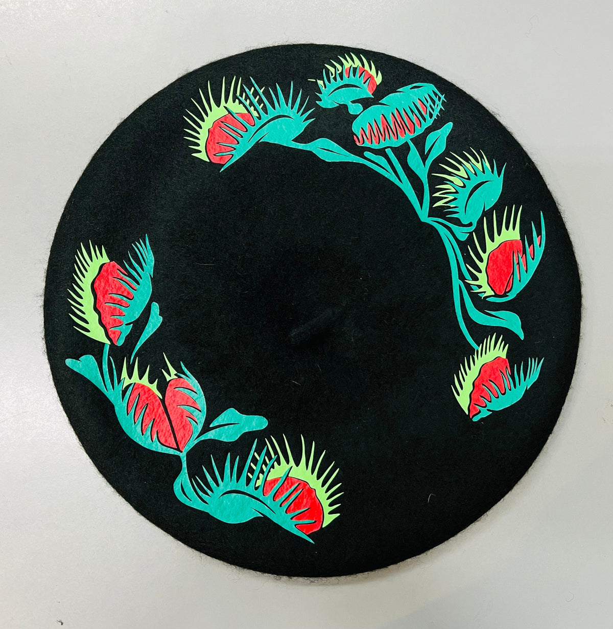Vegan Beret - Venus Fly Traps
