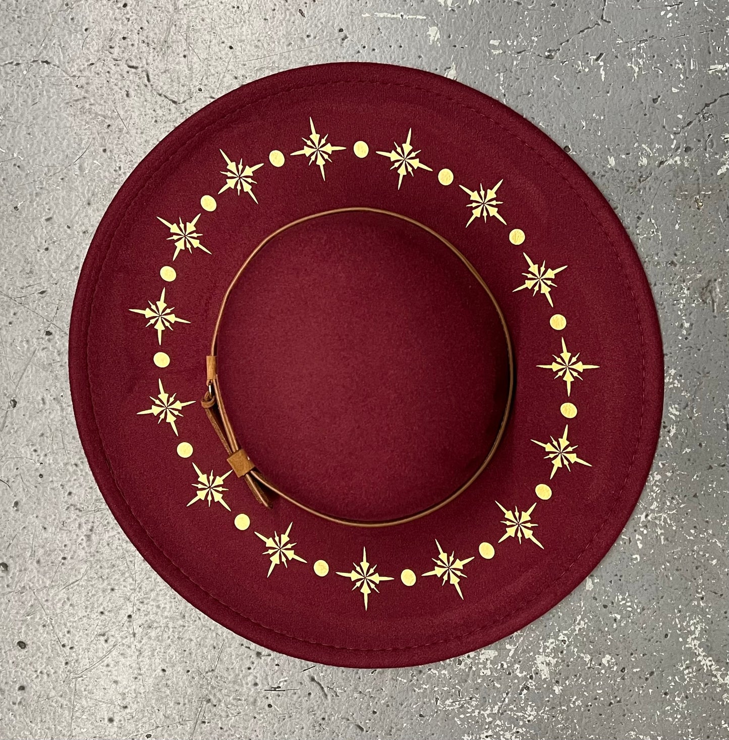 Vegan Felt Wide Brim Hat - Flat Top - Wine Red - Starburst