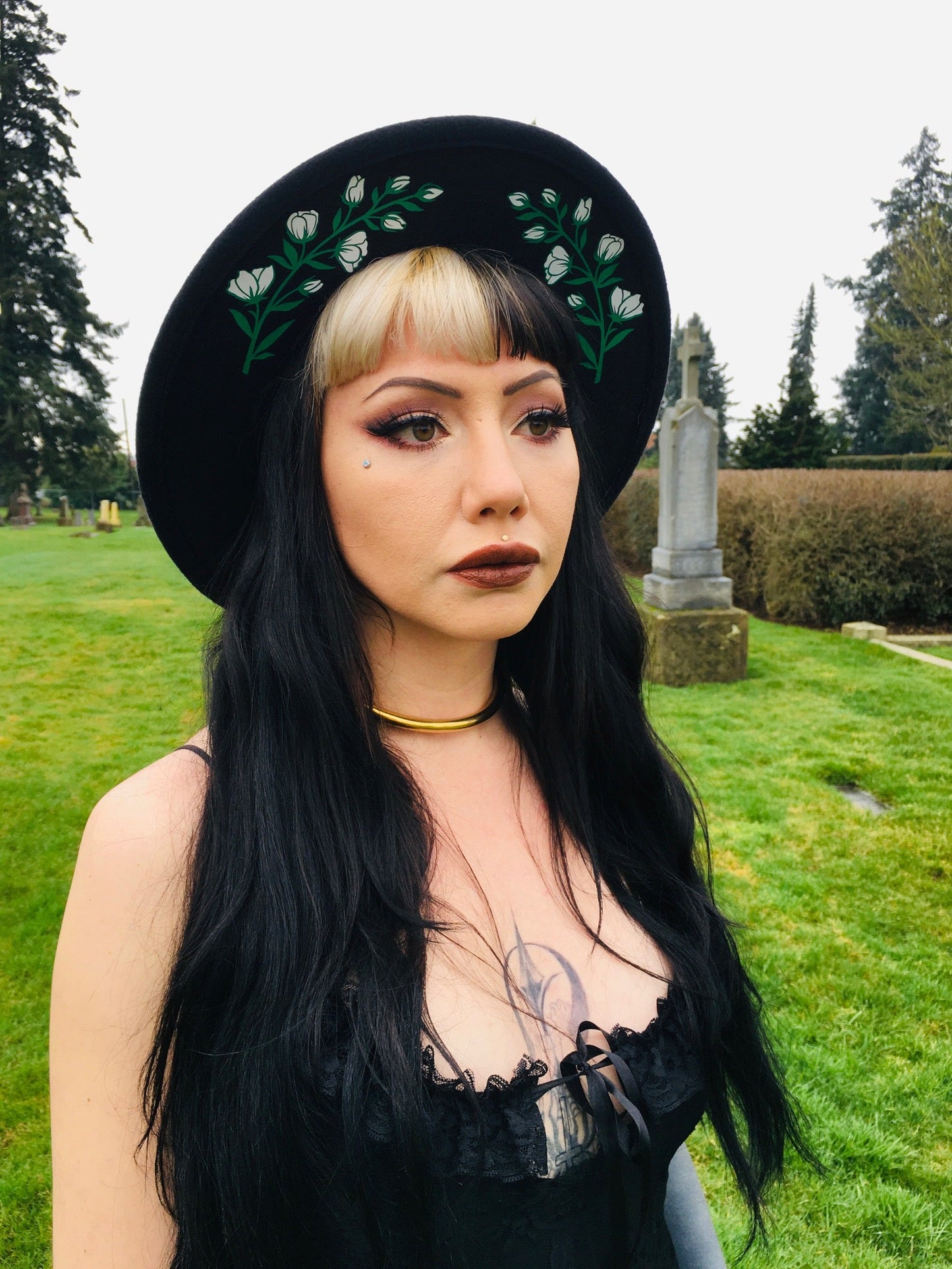 Vegan Felt Hat - White Floral