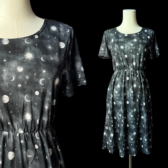T-shirt Dress - Sun and Moons