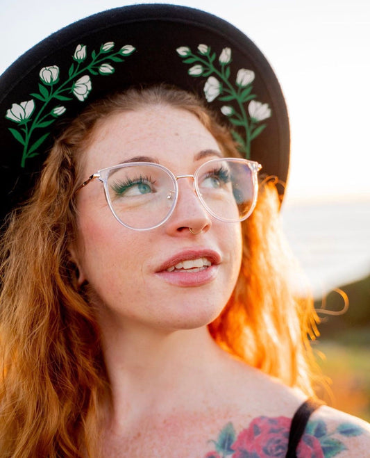 Vegan Felt Hat - White Floral