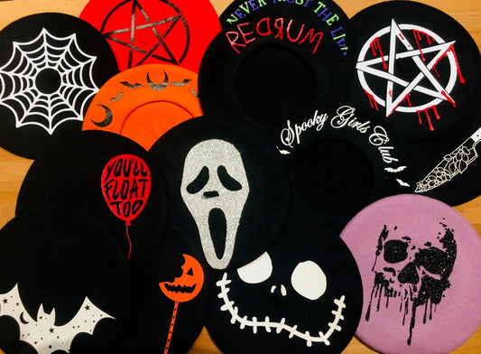 Vegan Beret - Skeleton Heart