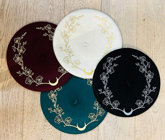 Vegan Beret - Black - Orchids