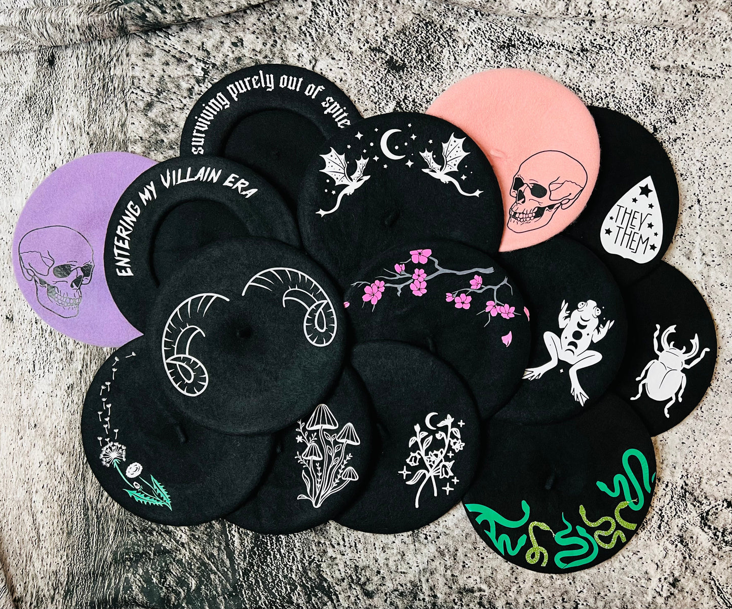 Vegan Beret - Pastel Skull