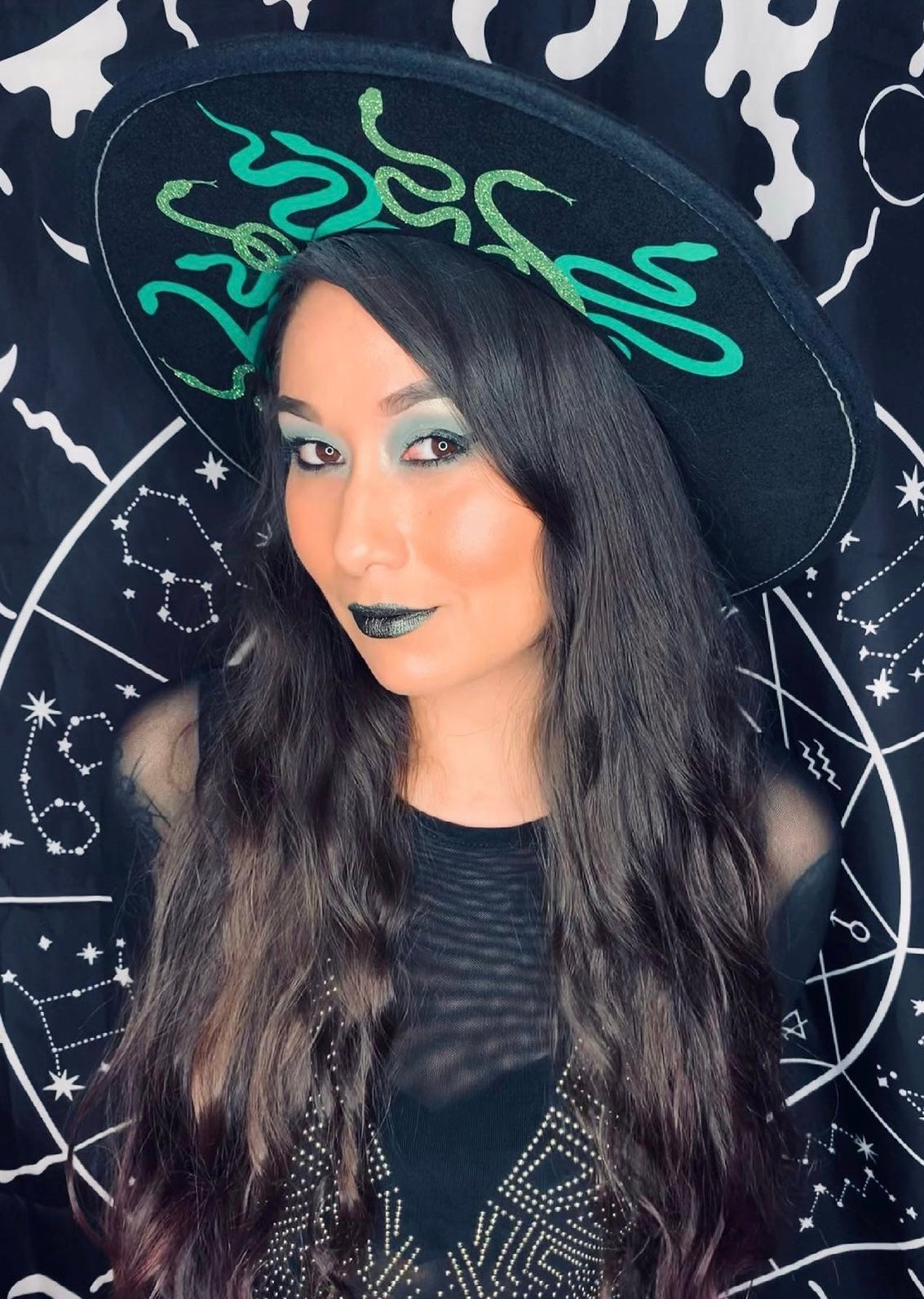 Vegan Felt Hat - XL Brim - Medusa