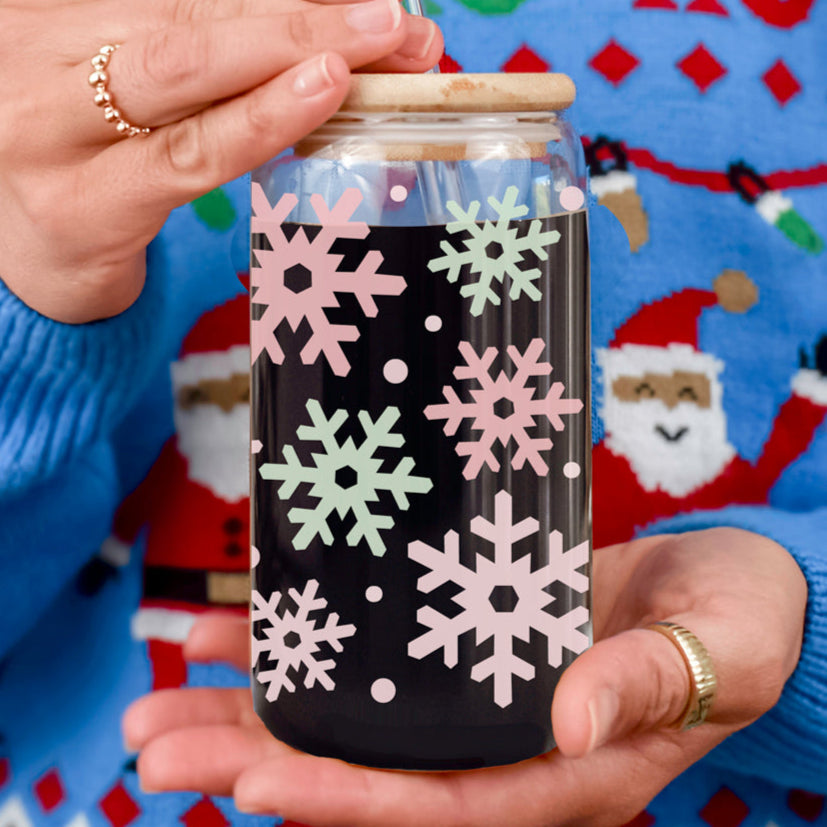 Pastel Snowflakes 17oz