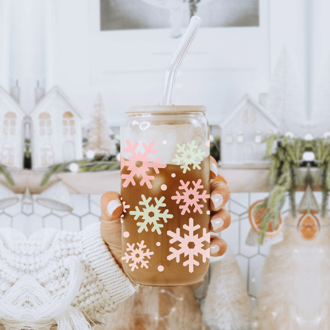 Pastel Snowflakes 17oz