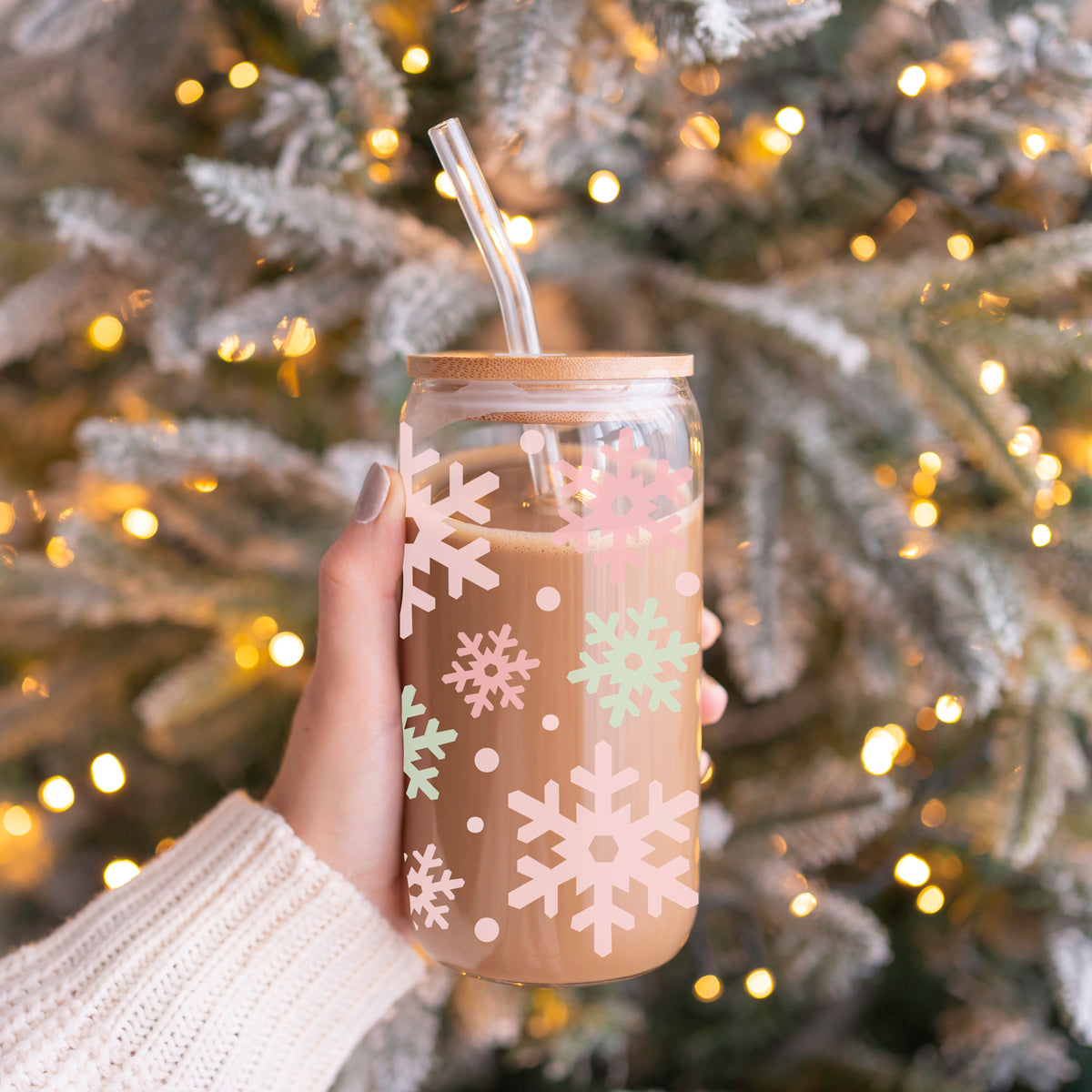 Pastel Snowflakes 17oz