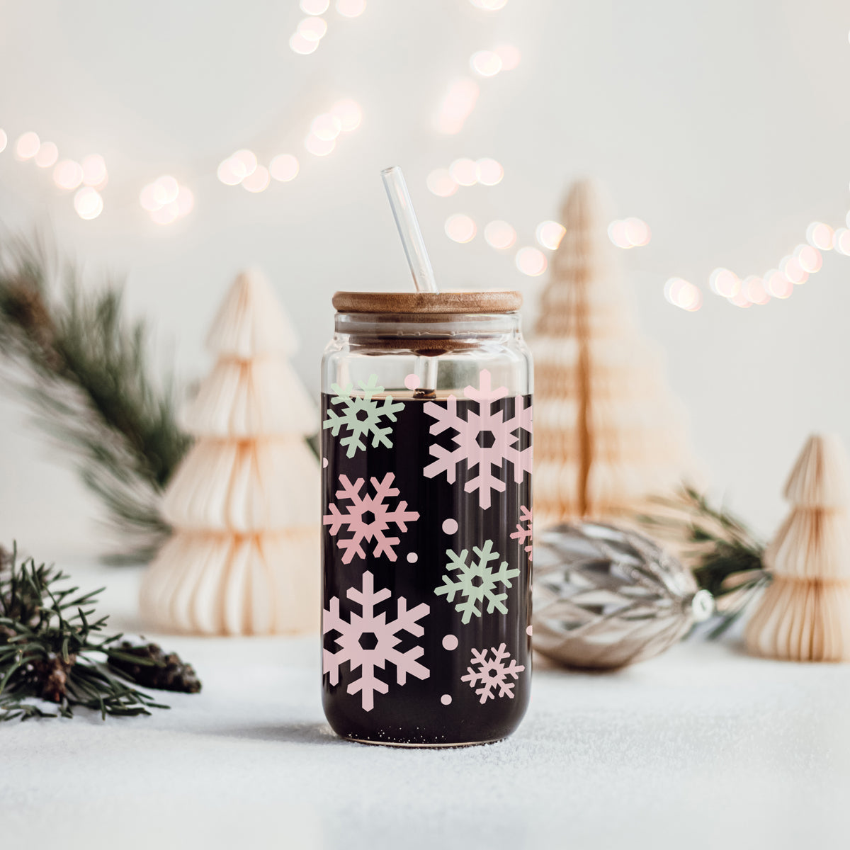 Pastel Snowflakes 17oz