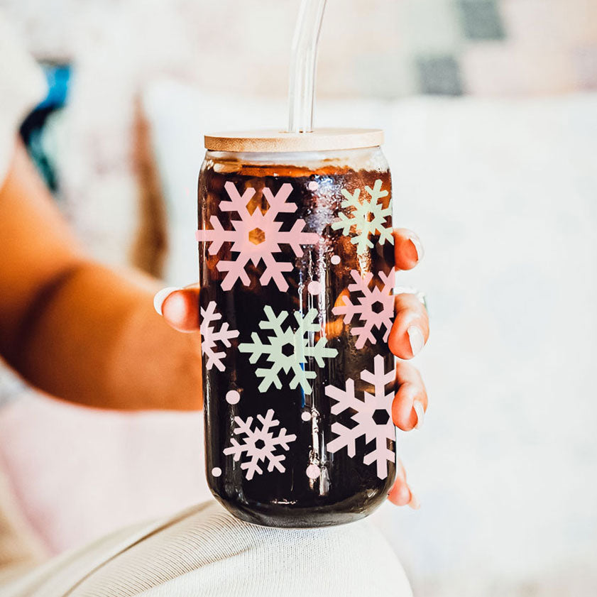 Pastel Snowflakes 17oz