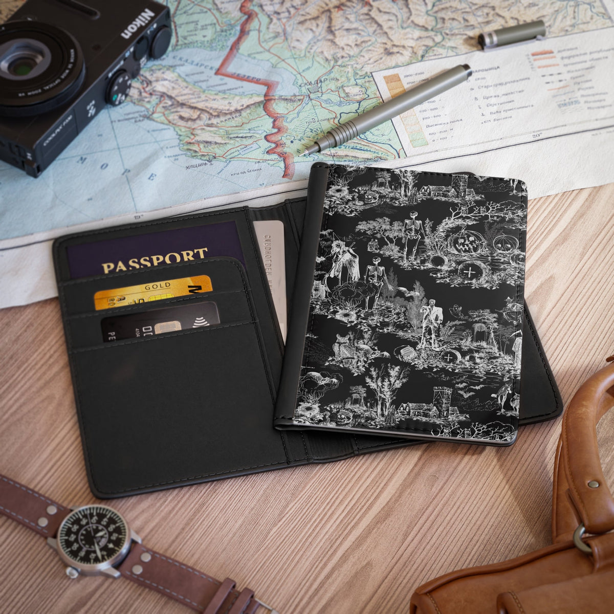 Halloween Toile Passport Cover
