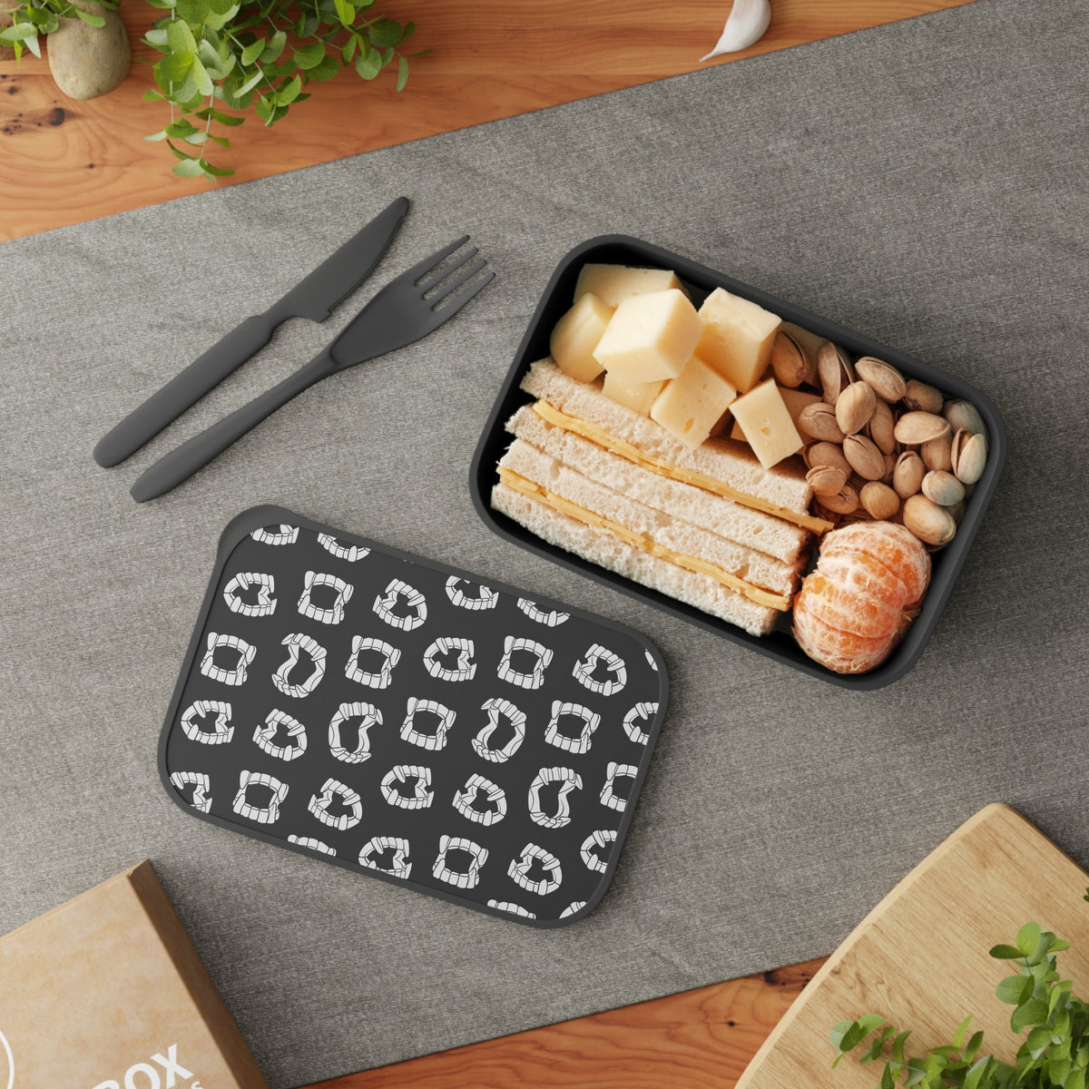 Vampire Teeth Bento Box with Band and Utensils