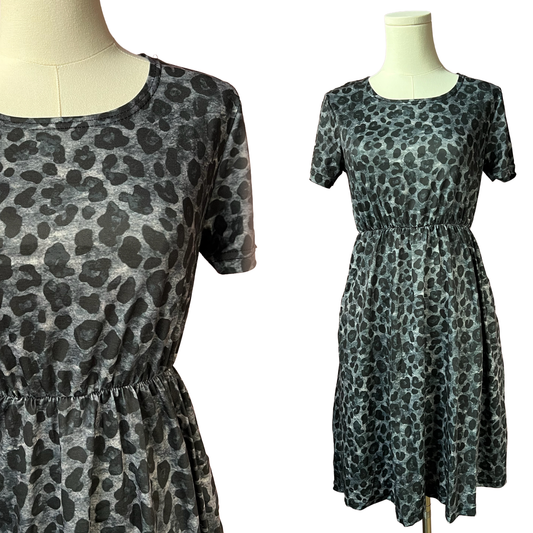 T-shirt Dress - Black Leopard