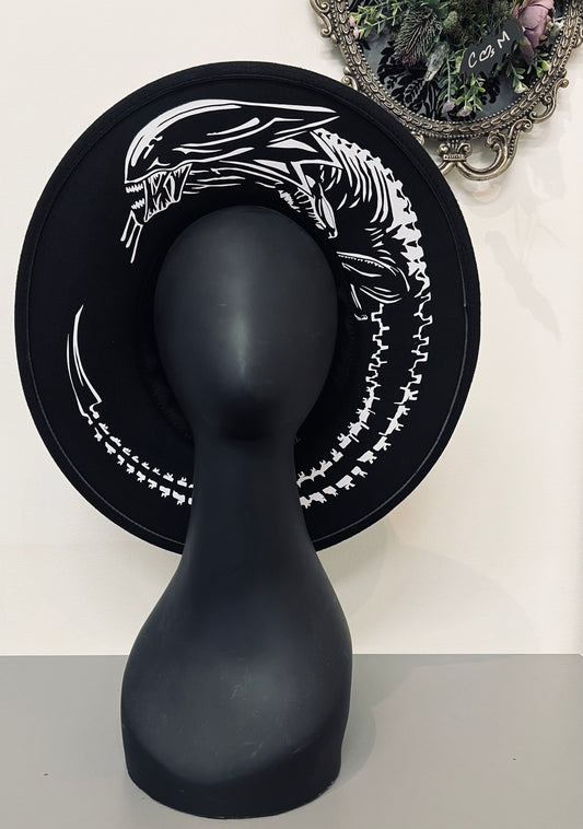 Vegan Felt Wide Brim Hat - XL Brim - Xenomorph