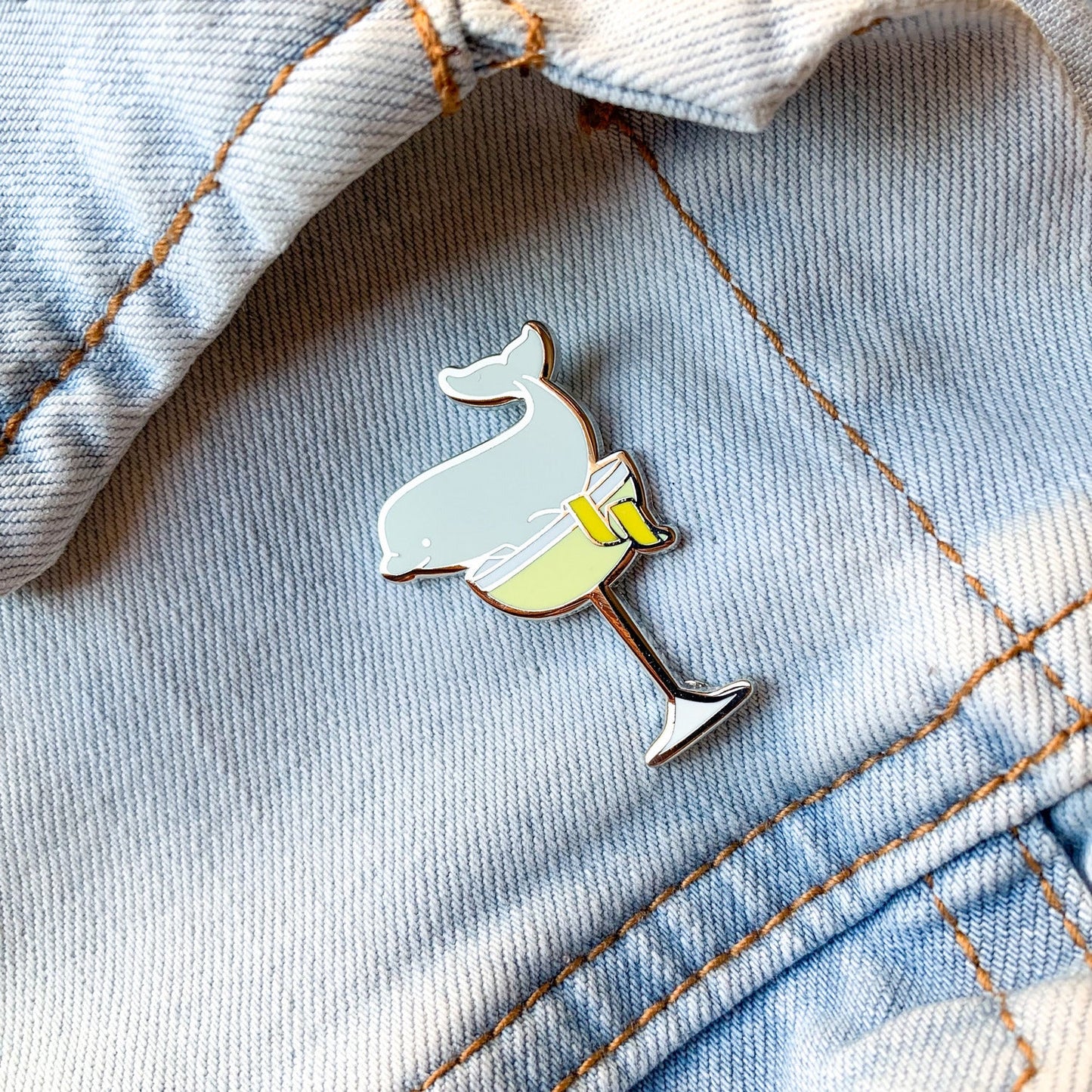 Beluga x White Lady Pin