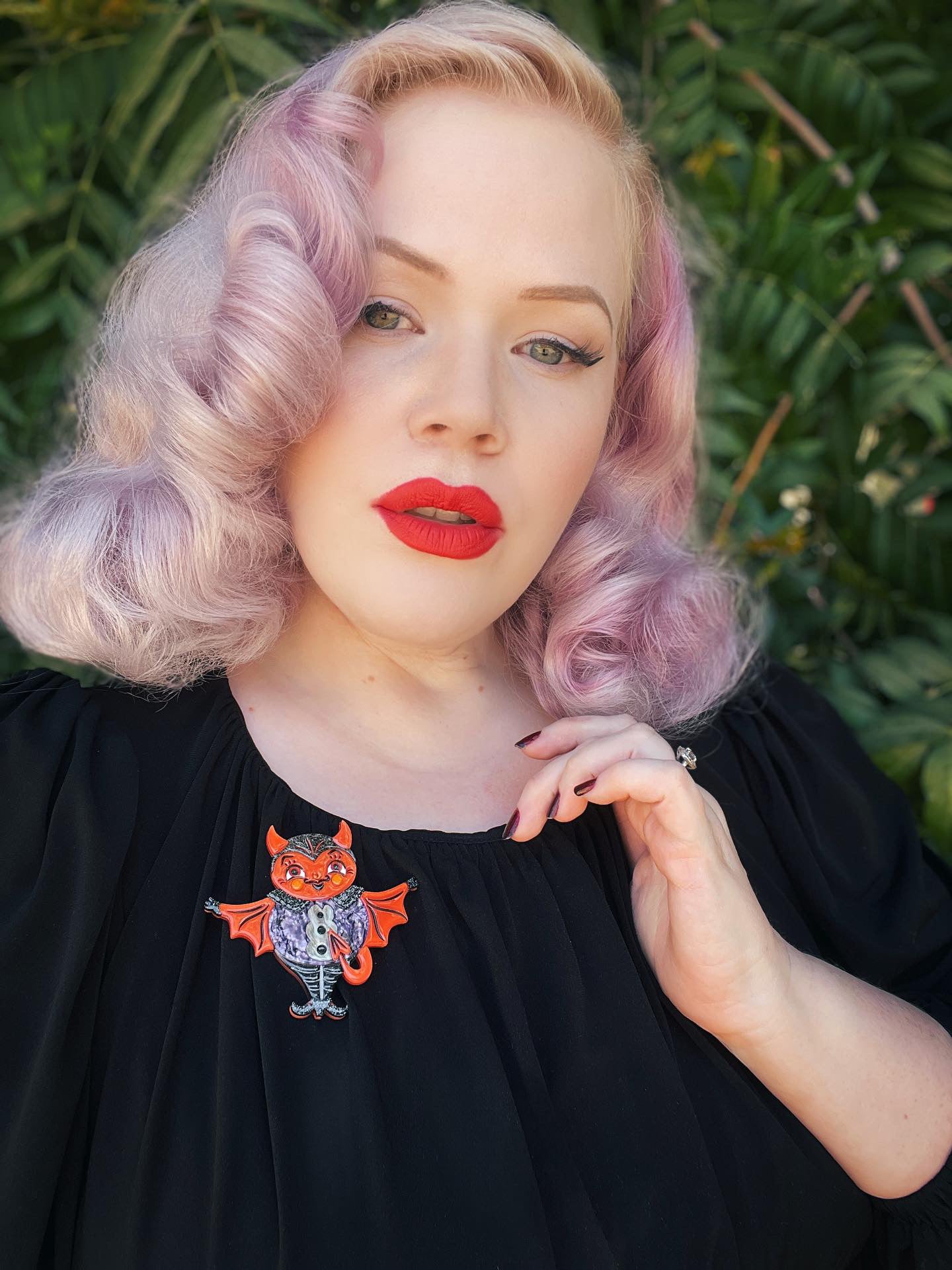 Naughty Nash Brooch by Lipstick & Chrome x Johanna Parker