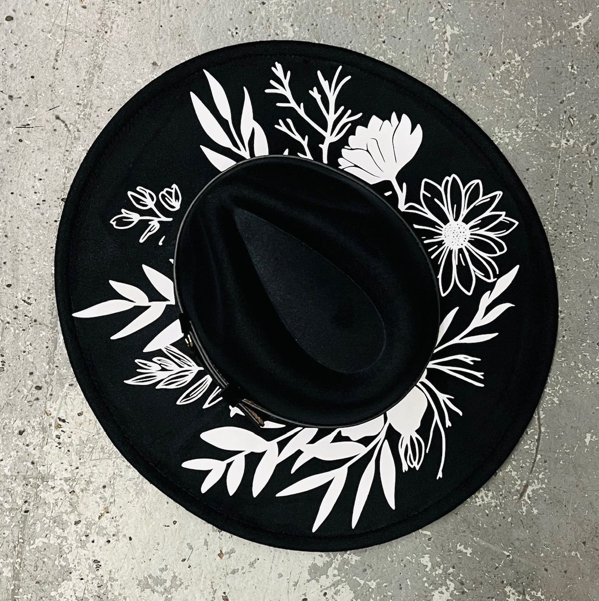 Vegan Felt Wide Brim Hat - XL Brim - Leaf Crown