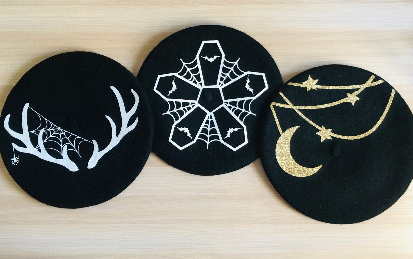 Vegan Beret - Hanging Moon & Stars