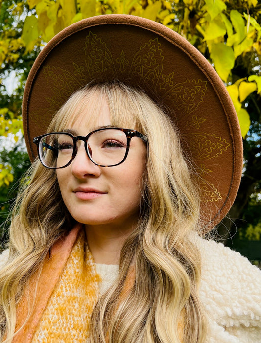 Fox & Fable - Vegan Felt Wide Brim Hat - XL Brim - Caramel - Wrought Iron