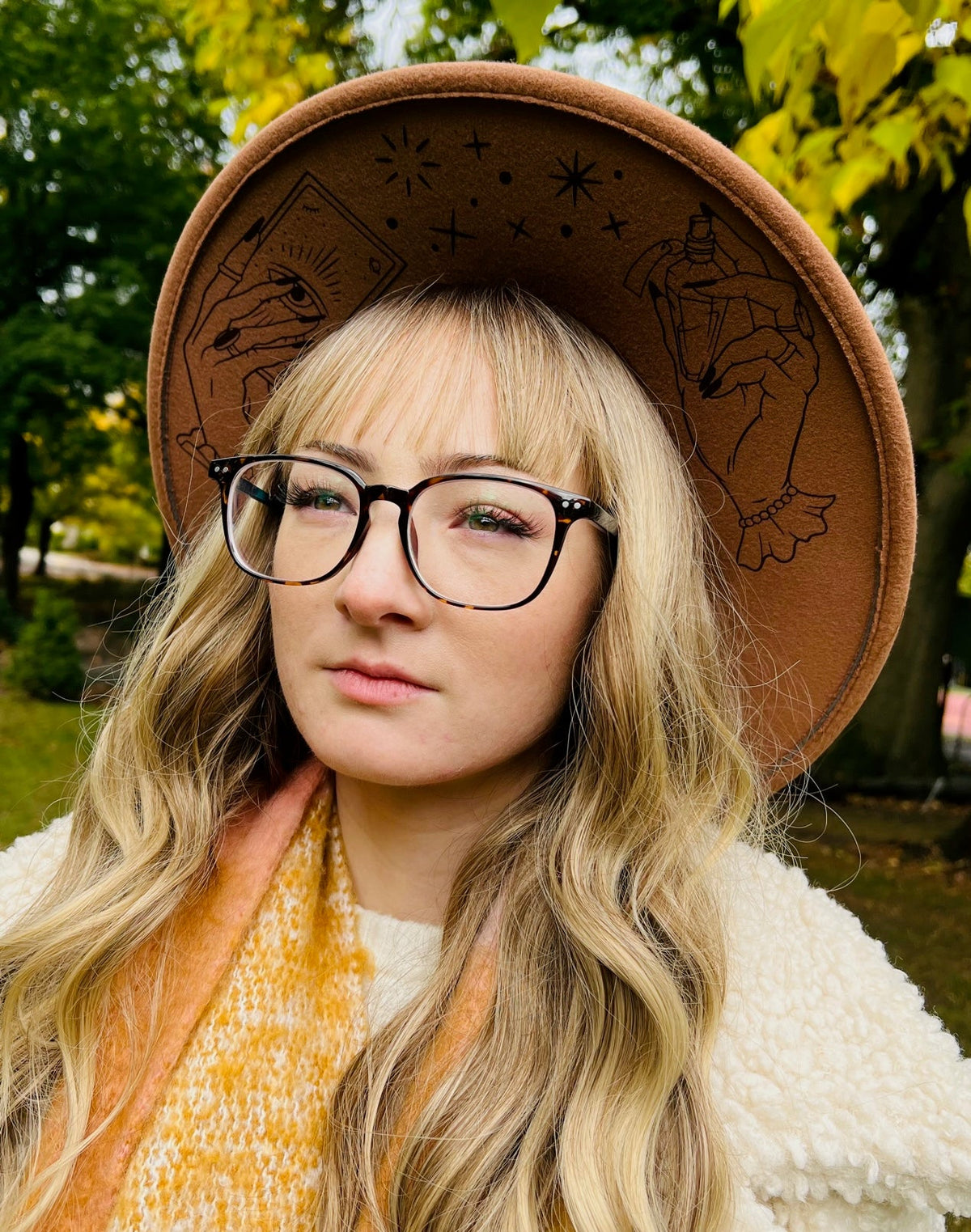 Fox & Fable - Vegan Felt Wide Brim Hat - XL Brim - Caramel - Hands of Tarot