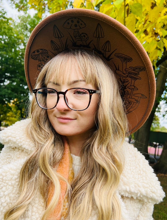 Fox & Fable - Vegan Felt Wide Brim Hat - XL Brim - Caramel - Mushrooms