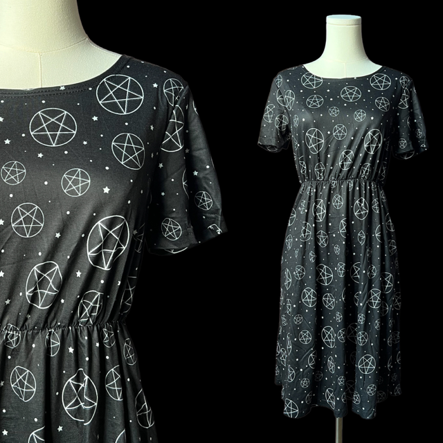 T-shirt Dress - Pentacles
