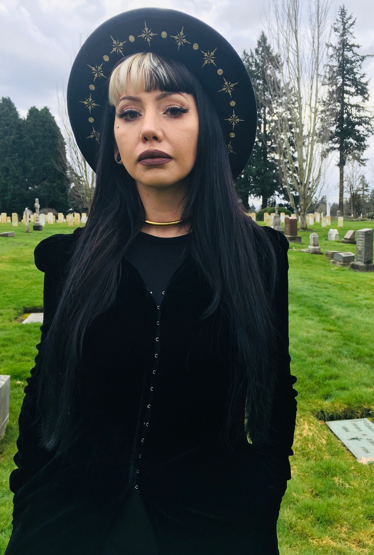 Vegan Felt Hat - Gold Starburst Crown