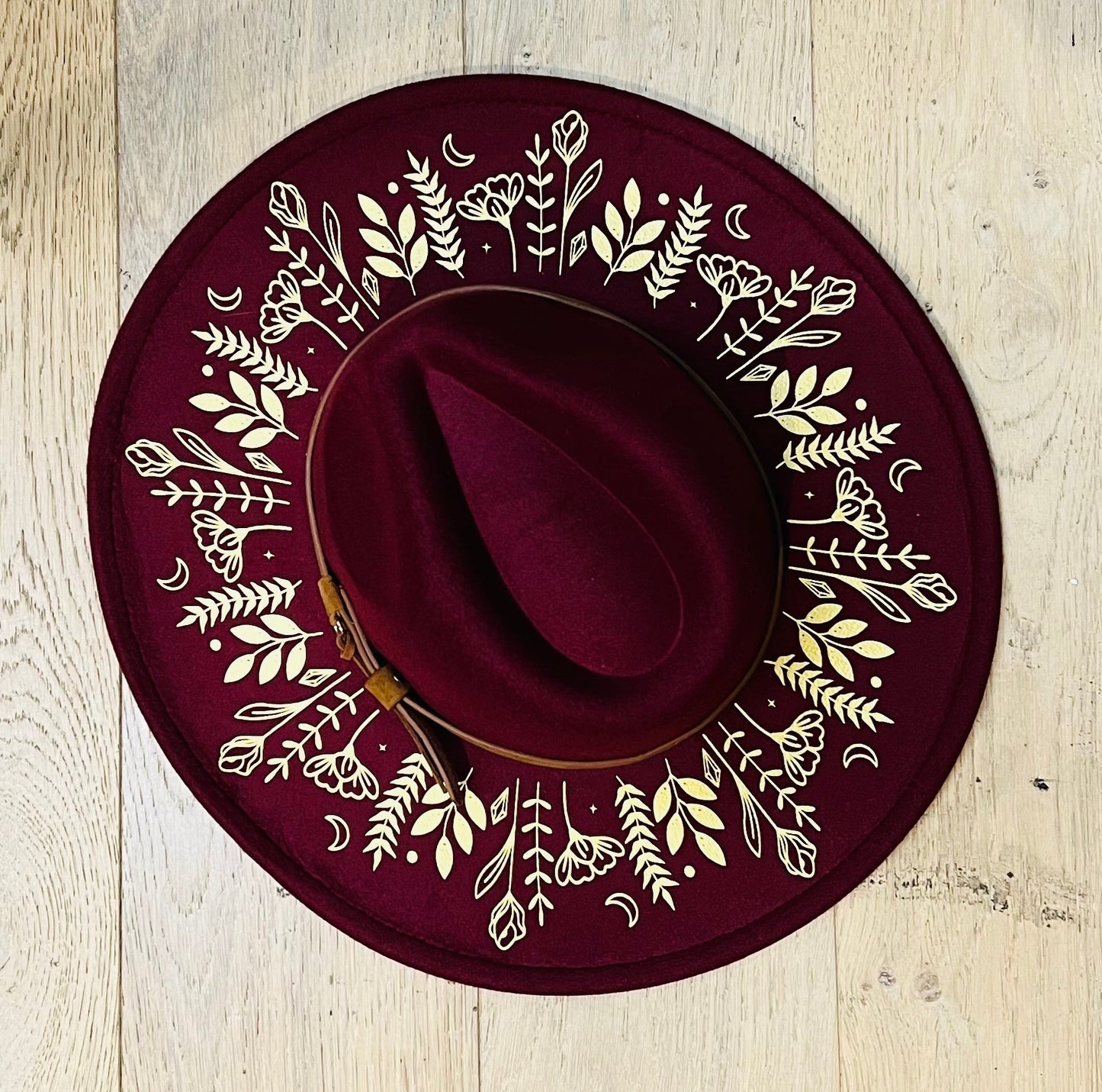 Vegan Felt Wide Brim Hat - XL Brim - Wine Red - botanicals