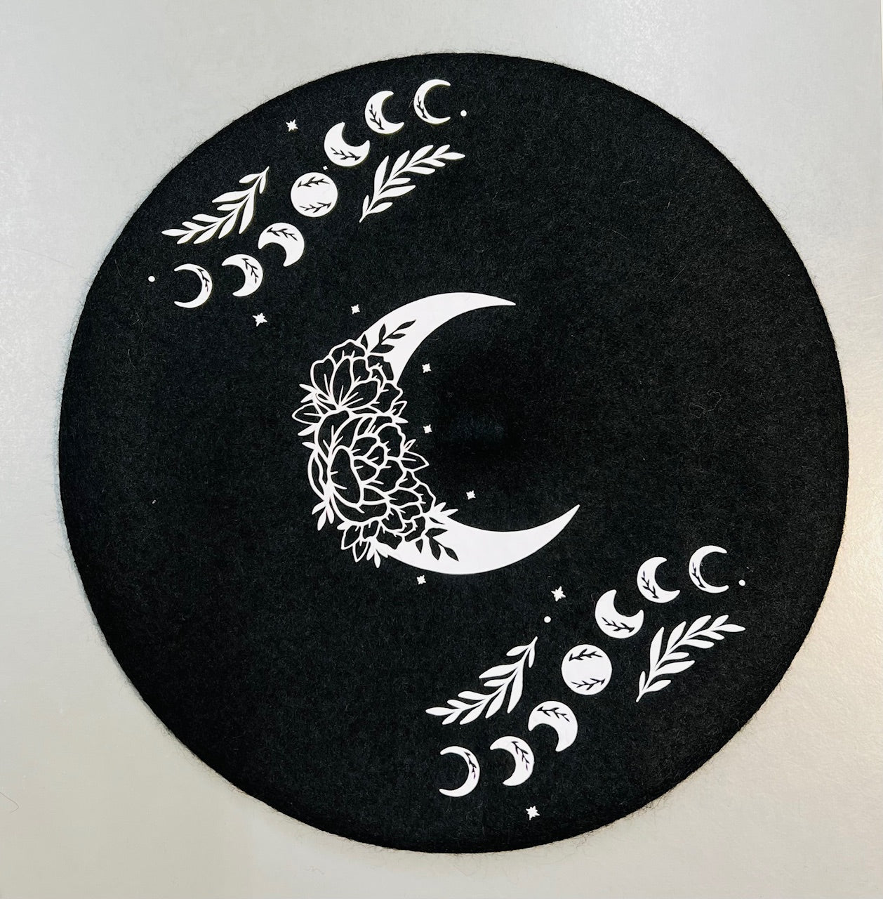 Vegan Beret - Black  - Floral Moon