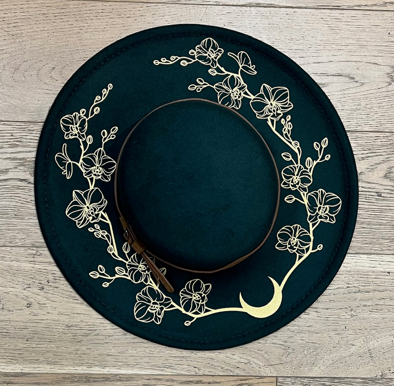 Vegan Felt Wide Brim Hat - Flat Top - Emerald - Orchids Outline