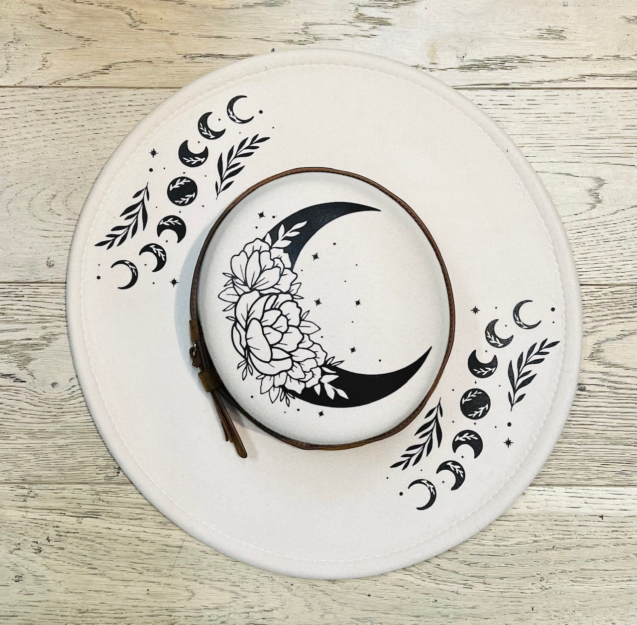 Vegan Felt Wide Brim Hat - Flat Top - Cream - Floral Moon