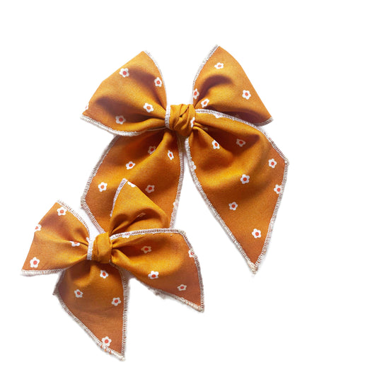 Caramel Posies Elle Bow
