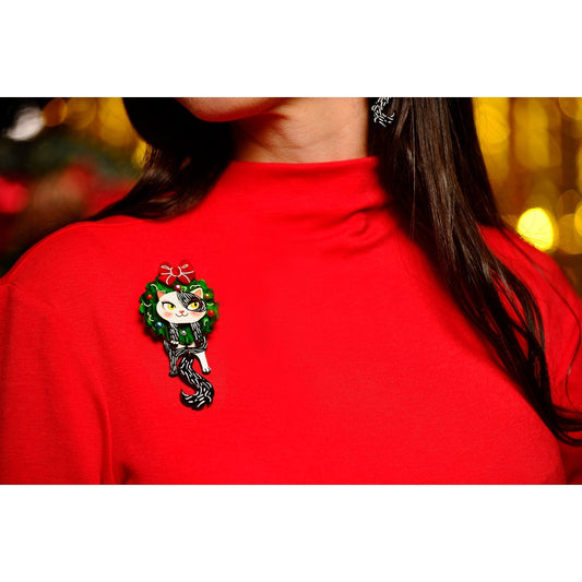 Cat in A Christmas Wreath Brooch by Laliblue