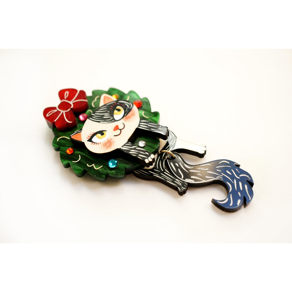 Cat in A Christmas Wreath Brooch by Laliblue