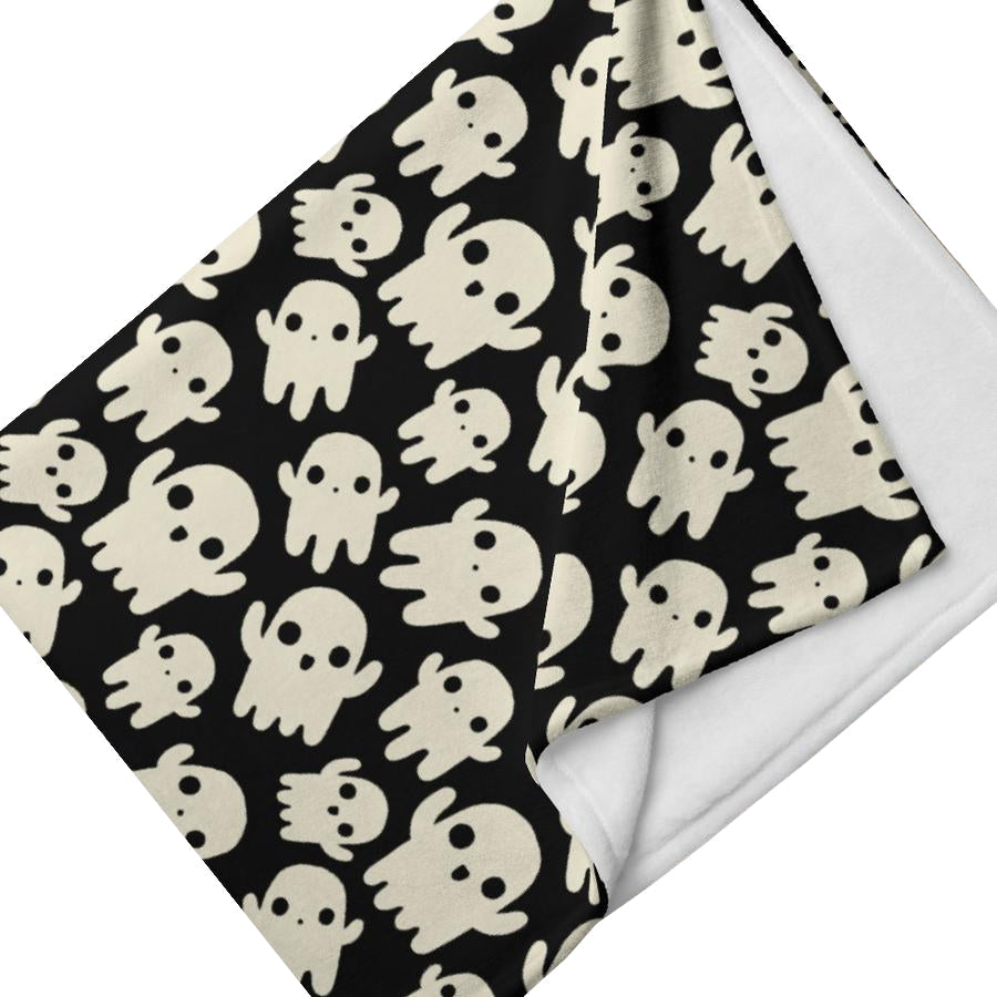 Cute Ghosts Throw Blanket
