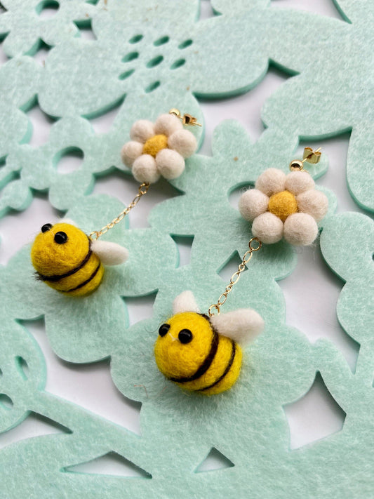 Spring Bee Earring