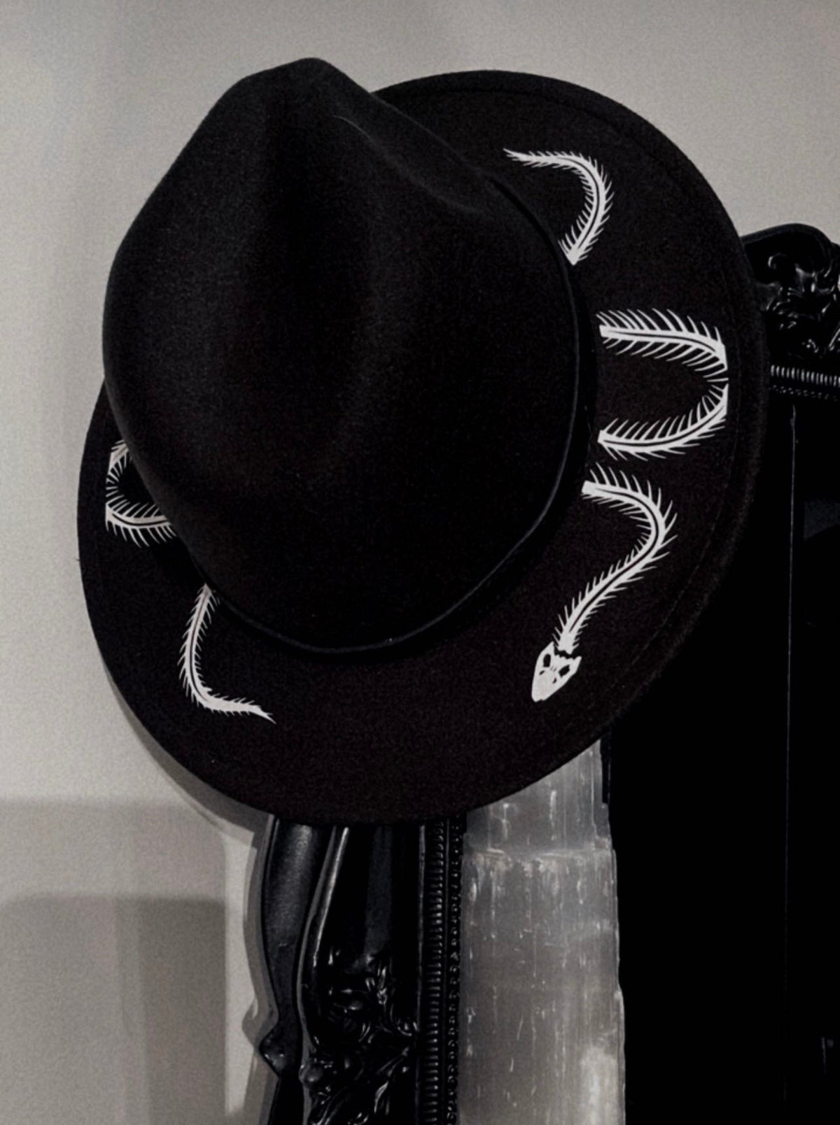 Vegan Felt Wide Brim Hat - Snake Skeleton
