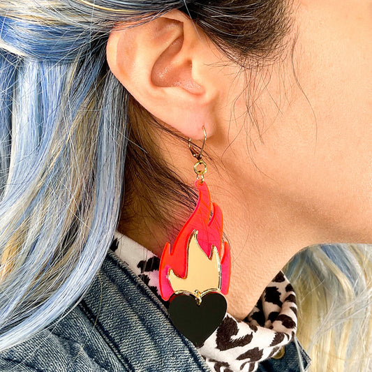 Love A La Flambé Dangle Earrings - Nightmare Hot Pink