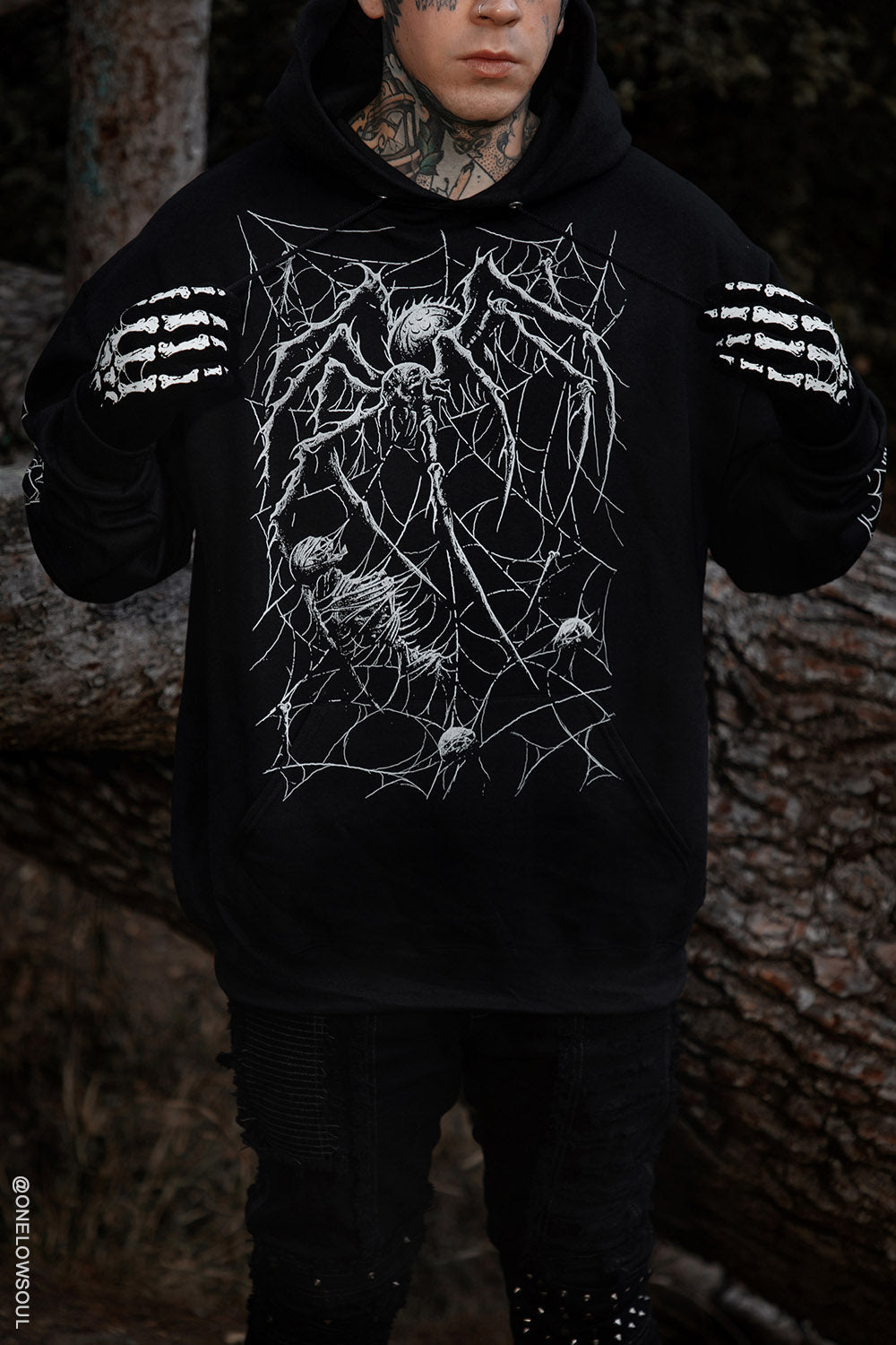 Death Spider Hoodie [Spiderweb Sleeves]