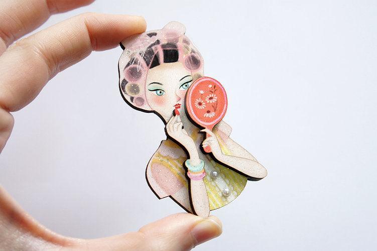 Vanity Lady Brooch by Laliblue